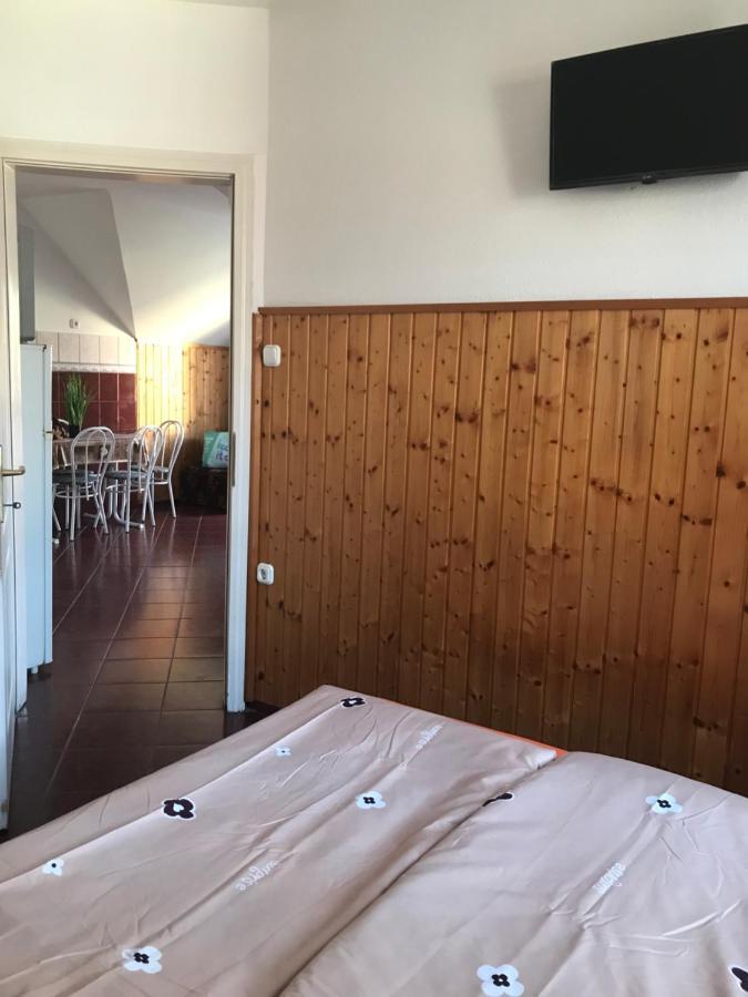 Edu Apartman Hajdúszoboszló Екстериор снимка