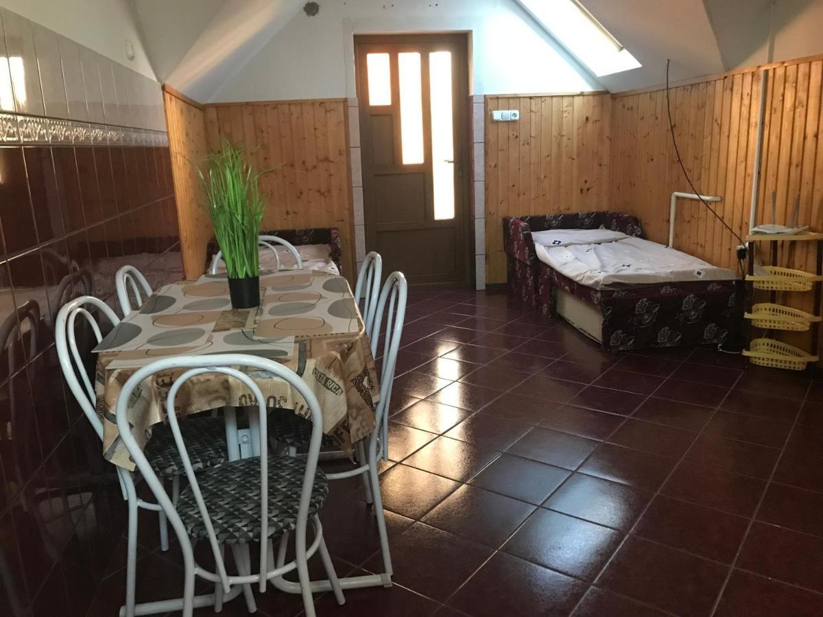 Edu Apartman Hajdúszoboszló Екстериор снимка
